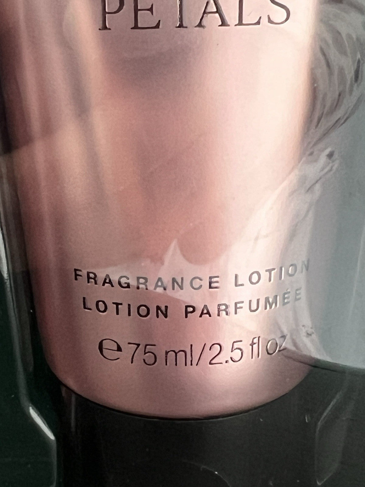 Victoria's Secret Velvet Petals Fragrance Mist and Lotion Gift Box 75ml/2.5 fl. oz. each